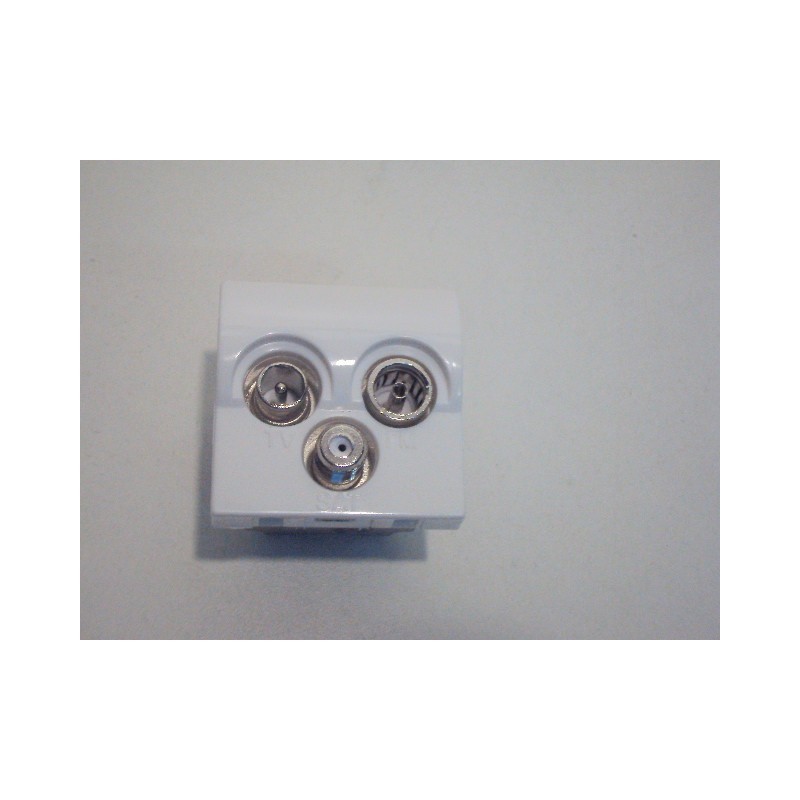 PRISE SEPARATRICE 45/45 TV FM SAT